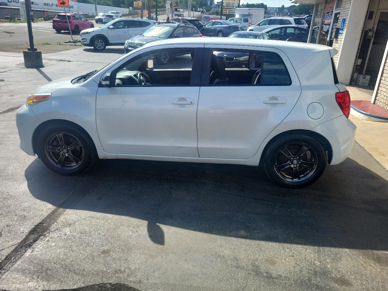 Scion xD 5dr HB Man (Natl) 2012
