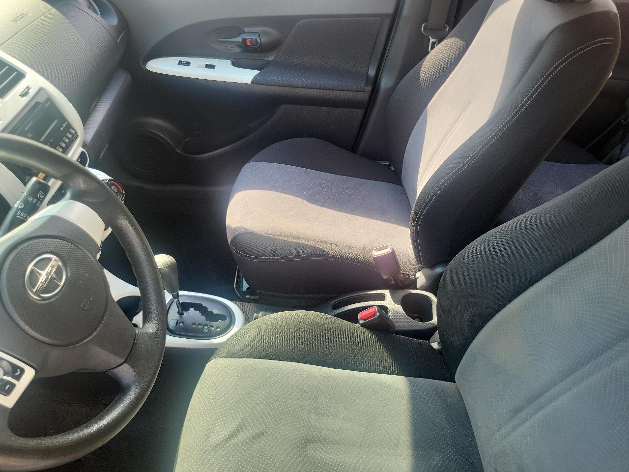 Scion xD 5dr HB Man (Natl) 2012