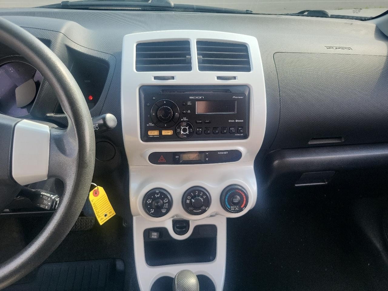 Scion xD 5dr HB Man (Natl) 2012