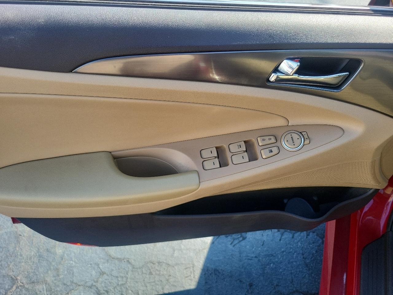 Hyundai Sonata Hybrid 4dr Sdn 2015