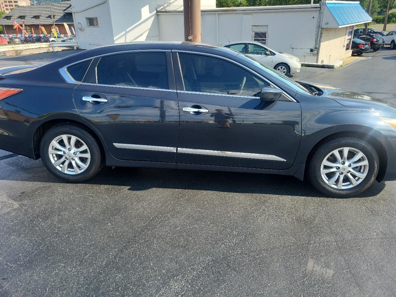 Nissan Altima 4dr Sdn I4 2.5 S 2015