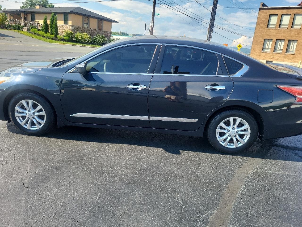 Nissan Altima 4dr Sdn I4 2.5 S 2015
