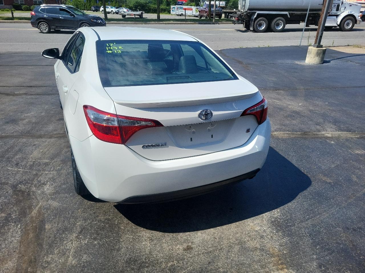 Toyota Corolla 4dr Sdn CVT LE Premium (Natl) 2015