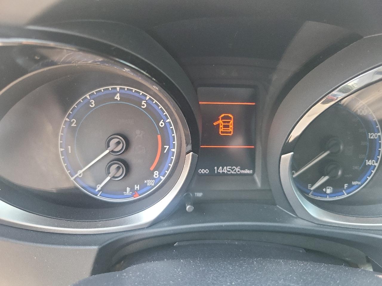 Toyota Corolla 4dr Sdn CVT LE Premium (Natl) 2015