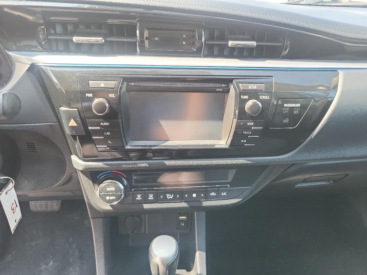 Toyota Corolla 4dr Sdn CVT LE Premium (Natl) 2015