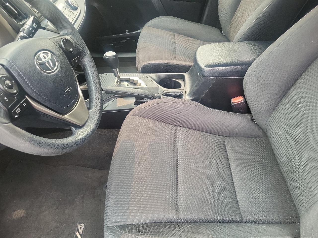 Toyota RAV4 AWD 4dr XLE (Natl) 2013
