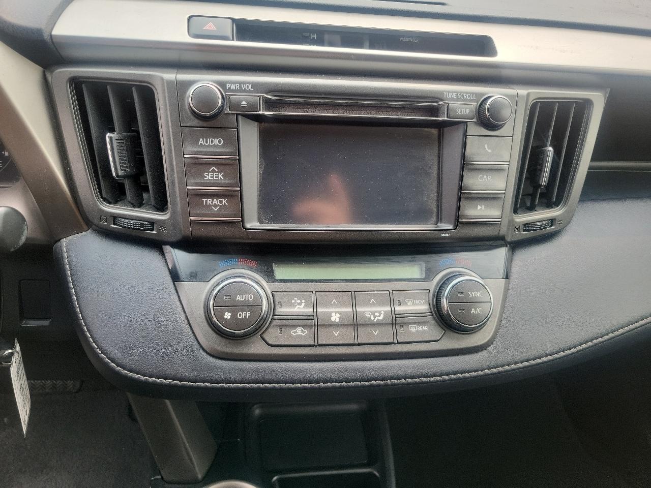 Toyota RAV4 AWD 4dr XLE (Natl) 2013