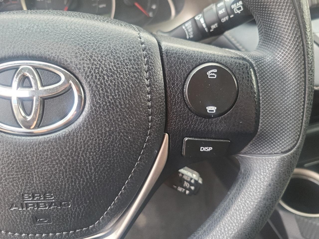 Toyota RAV4 AWD 4dr XLE (Natl) 2013