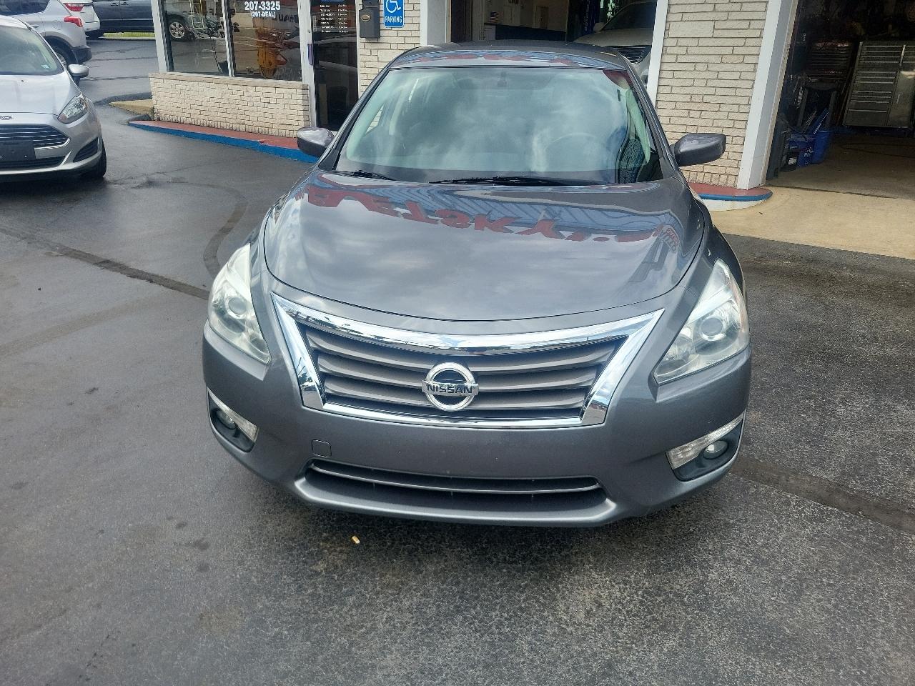 Nissan Altima 4dr Sdn I4 2.5 SV 2015