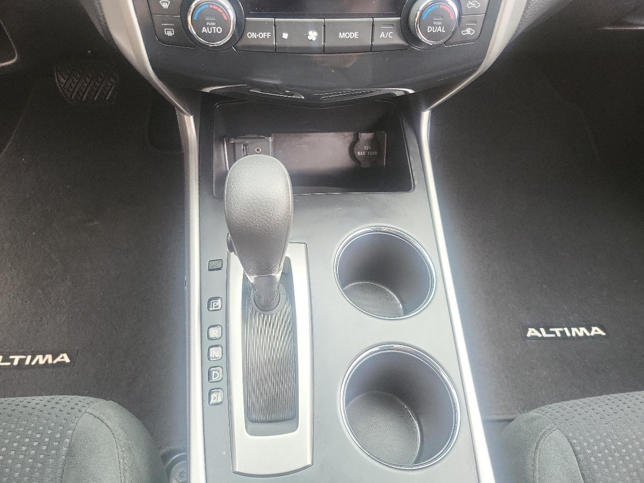 Nissan Altima 4dr Sdn I4 2.5 SV 2015