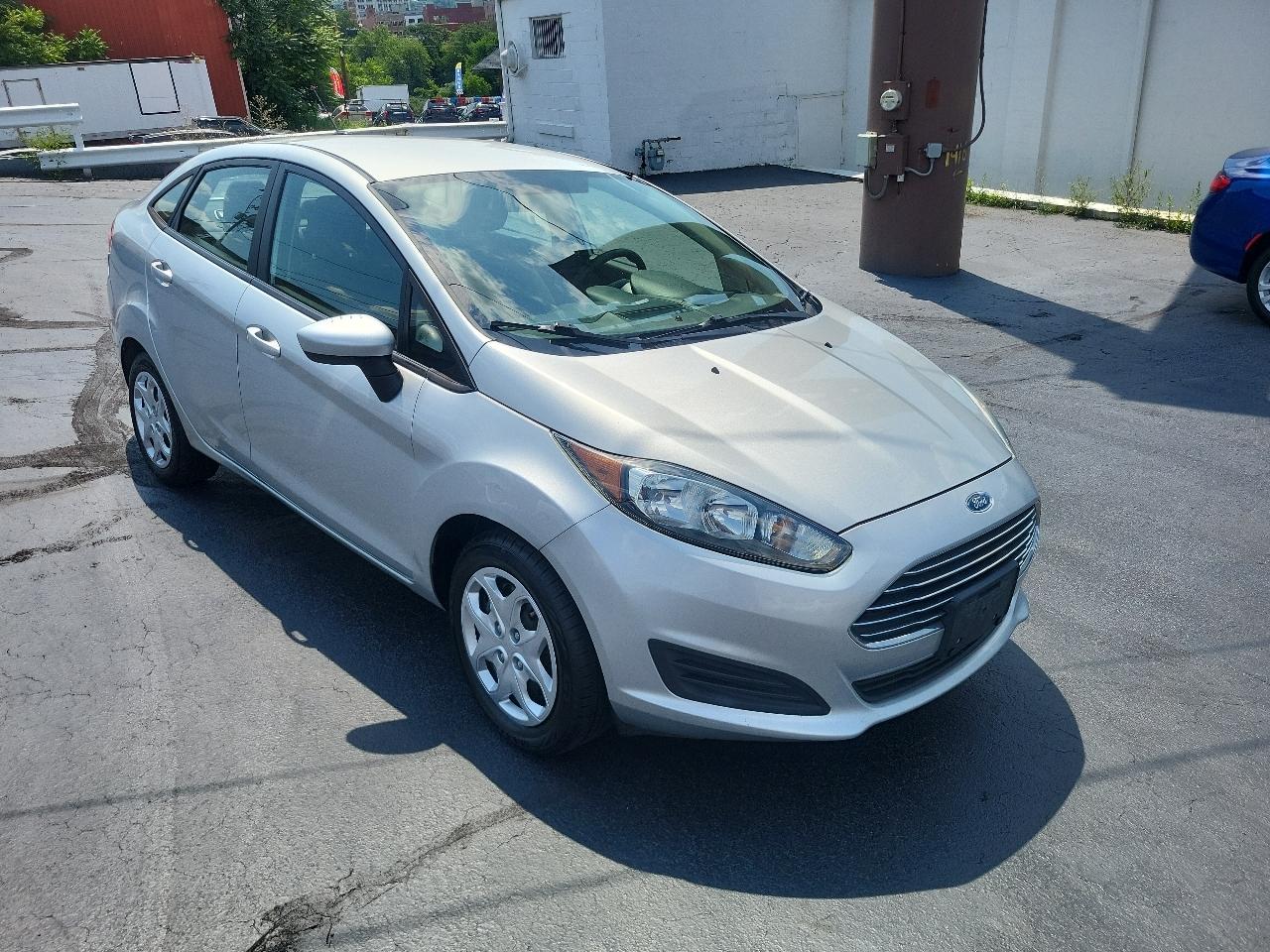 Ford Fiesta 4dr Sdn S 2014