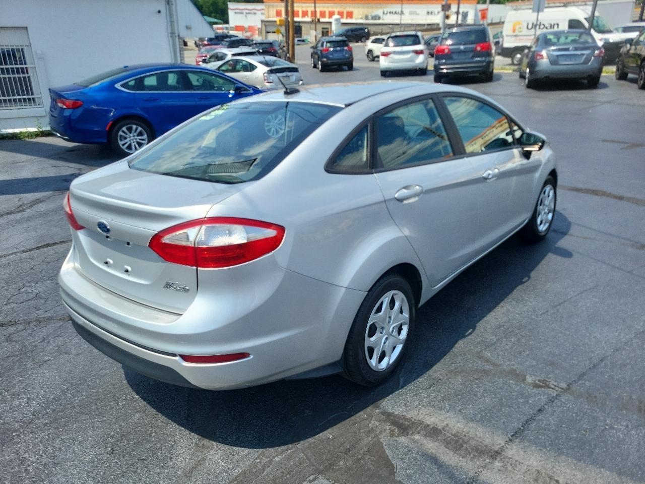 Ford Fiesta 4dr Sdn S 2014