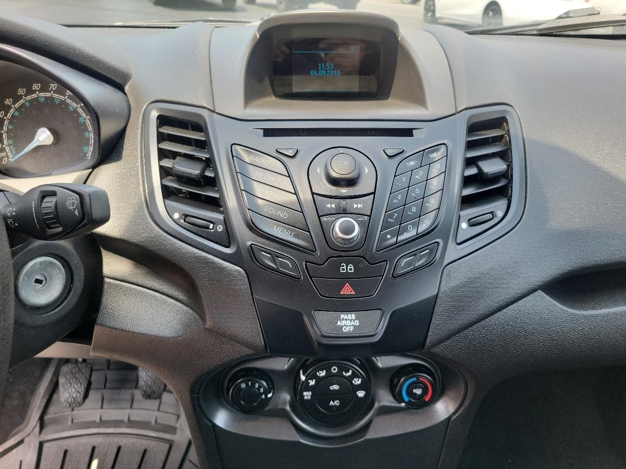 Ford Fiesta 4dr Sdn S 2014