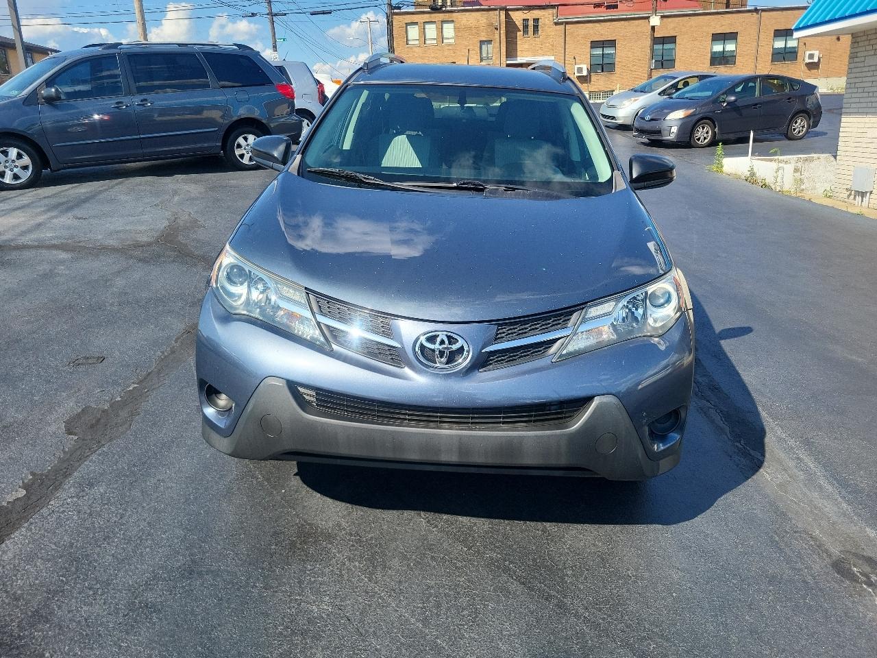 Toyota RAV4 AWD 4dr LE (Natl) 2014