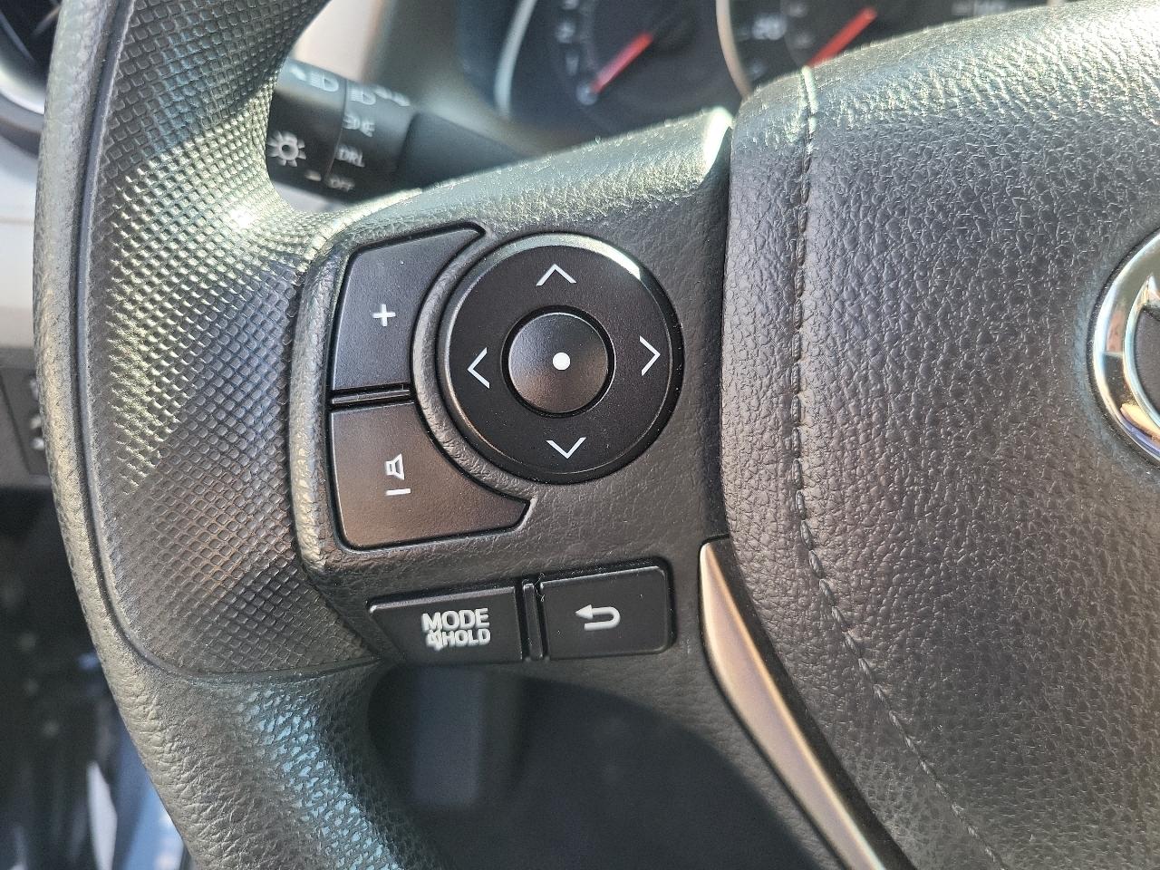Toyota RAV4 AWD 4dr LE (Natl) 2014