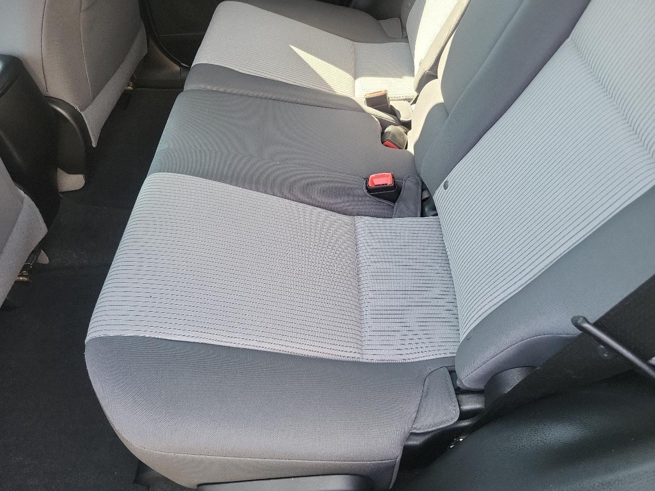 Toyota RAV4 AWD 4dr LE (Natl) 2014