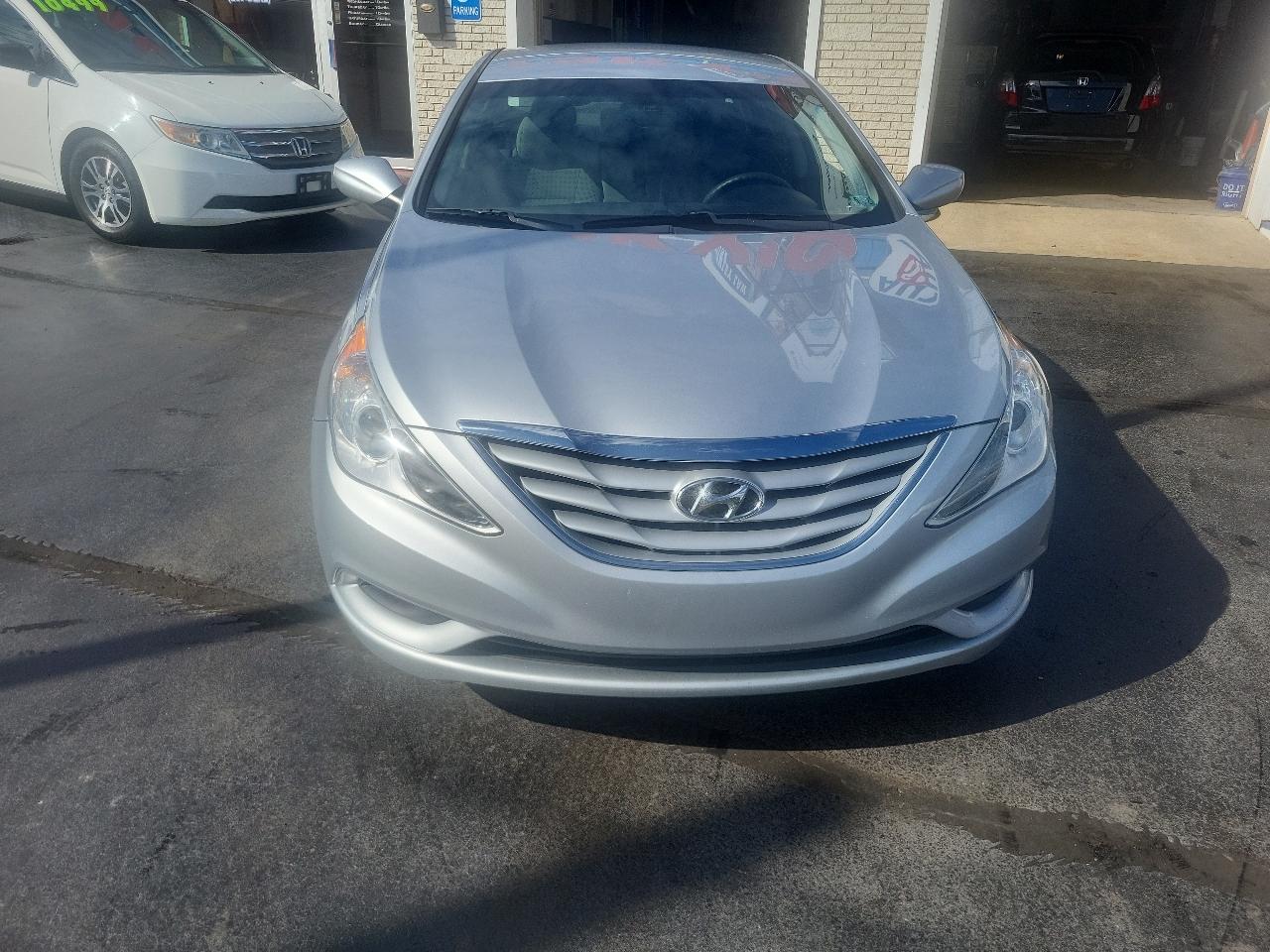 Hyundai Sonata 4dr Sdn 2.4L Auto GLS PZEV 2013