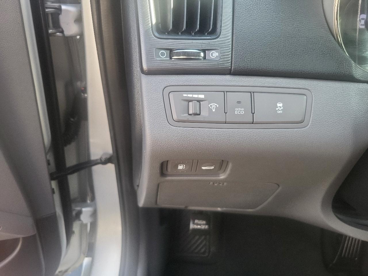 Hyundai Sonata 4dr Sdn 2.4L Auto GLS PZEV 2013