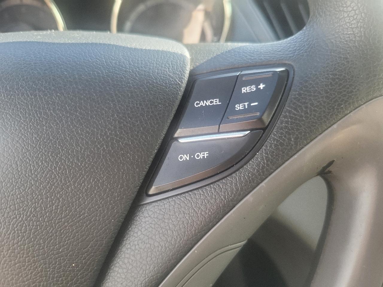 Hyundai Sonata 4dr Sdn 2.4L Auto GLS PZEV 2013