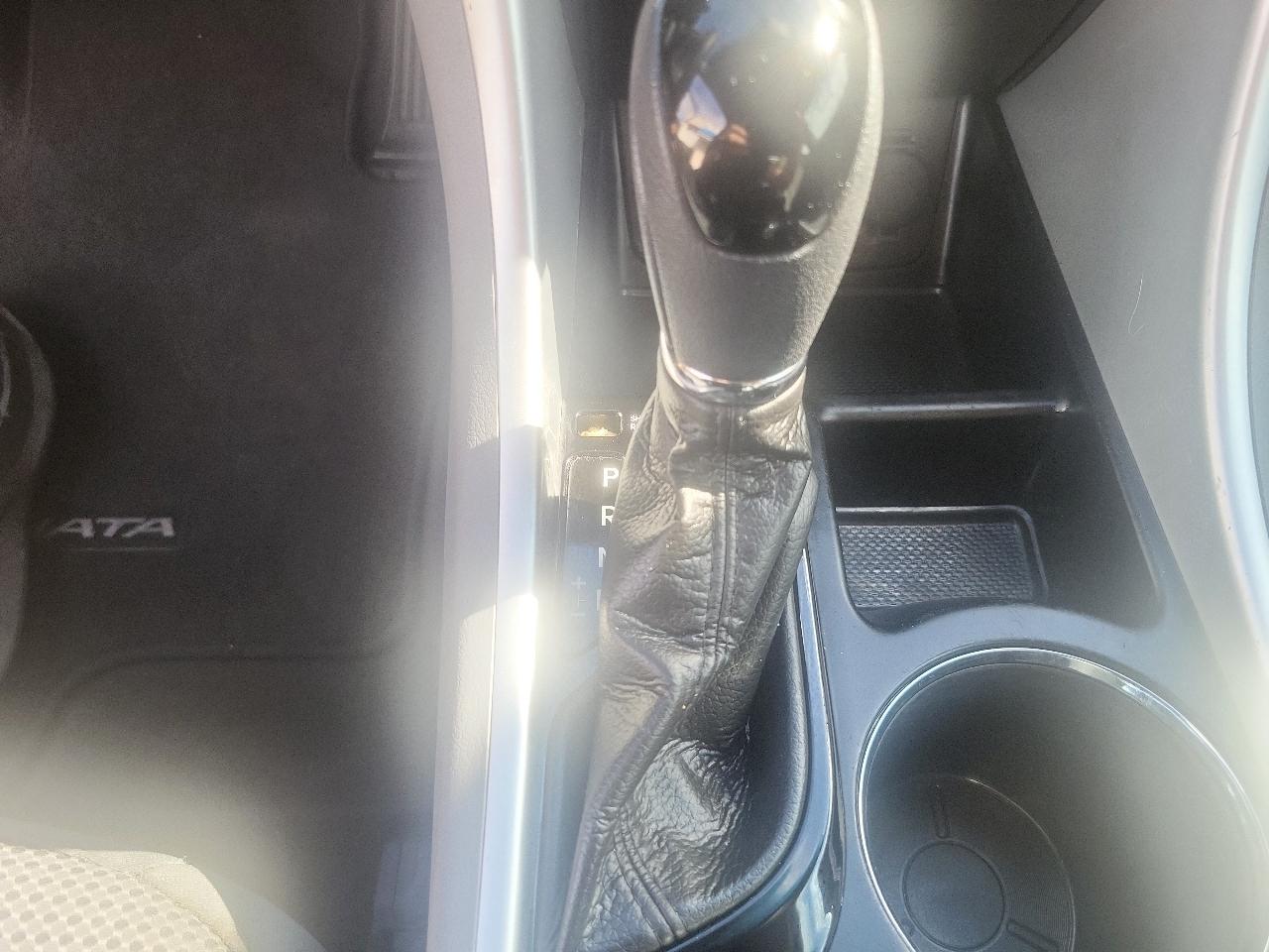 Hyundai Sonata 4dr Sdn 2.4L Auto GLS PZEV 2013
