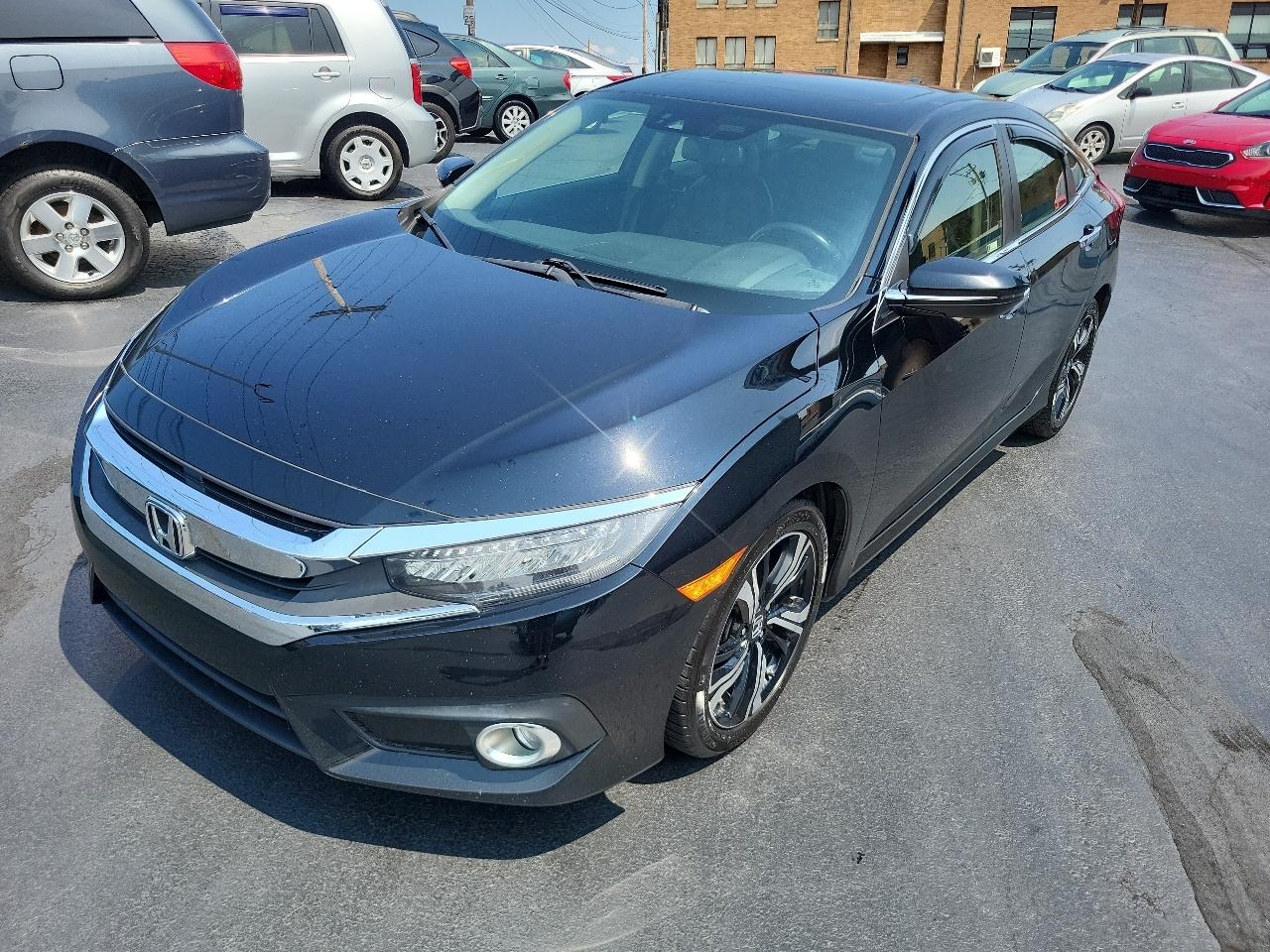 Honda Civic Sedan Touring CVT 2018