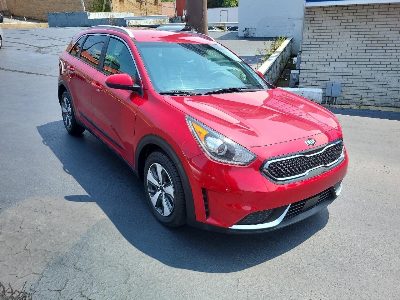 Kia Niro LX FWD 2017