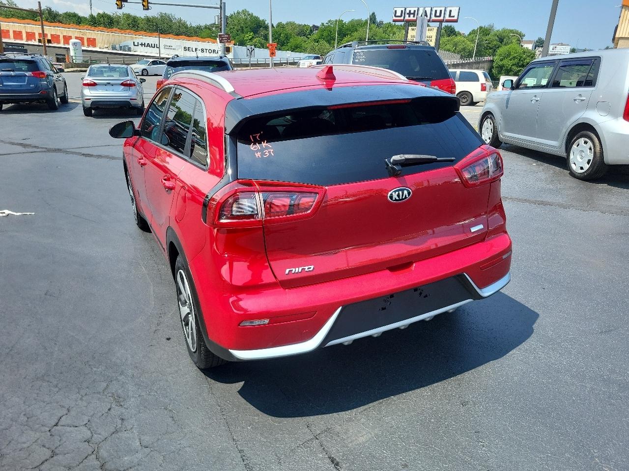 Kia Niro LX FWD 2017