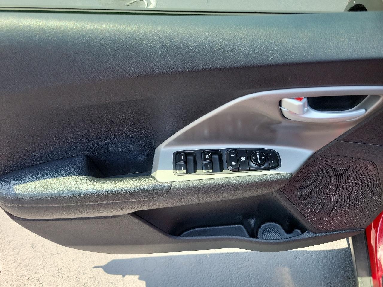 Kia Niro LX FWD 2017