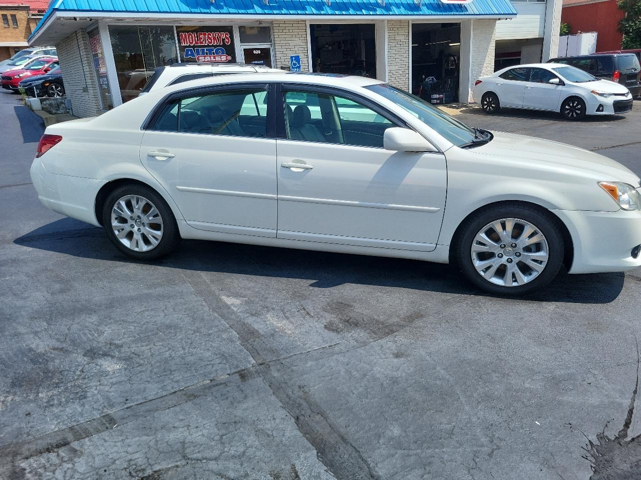 Toyota Avalon 4dr Sdn Touring (Natl) 2008
