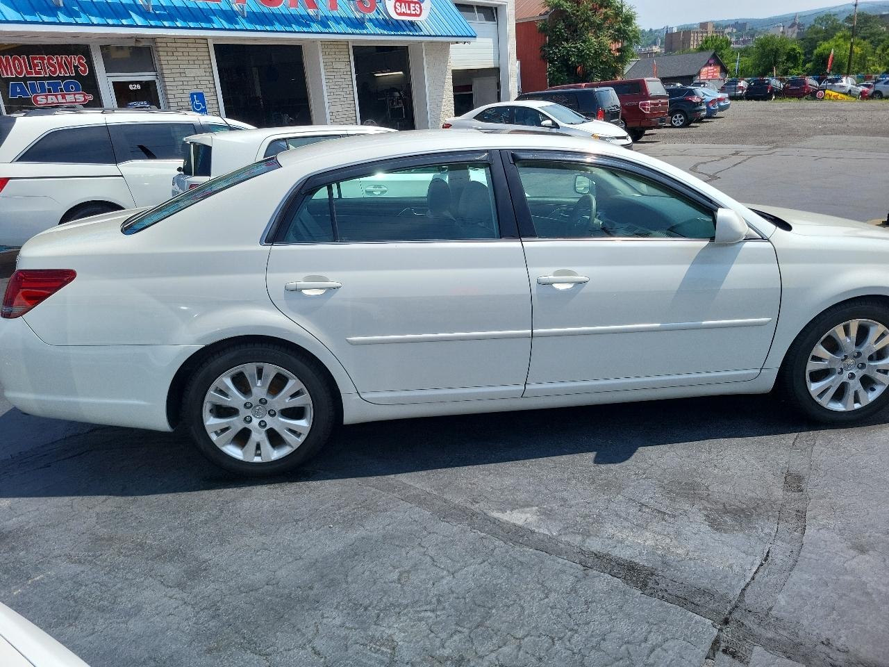 Toyota Avalon 4dr Sdn Touring (Natl) 2008