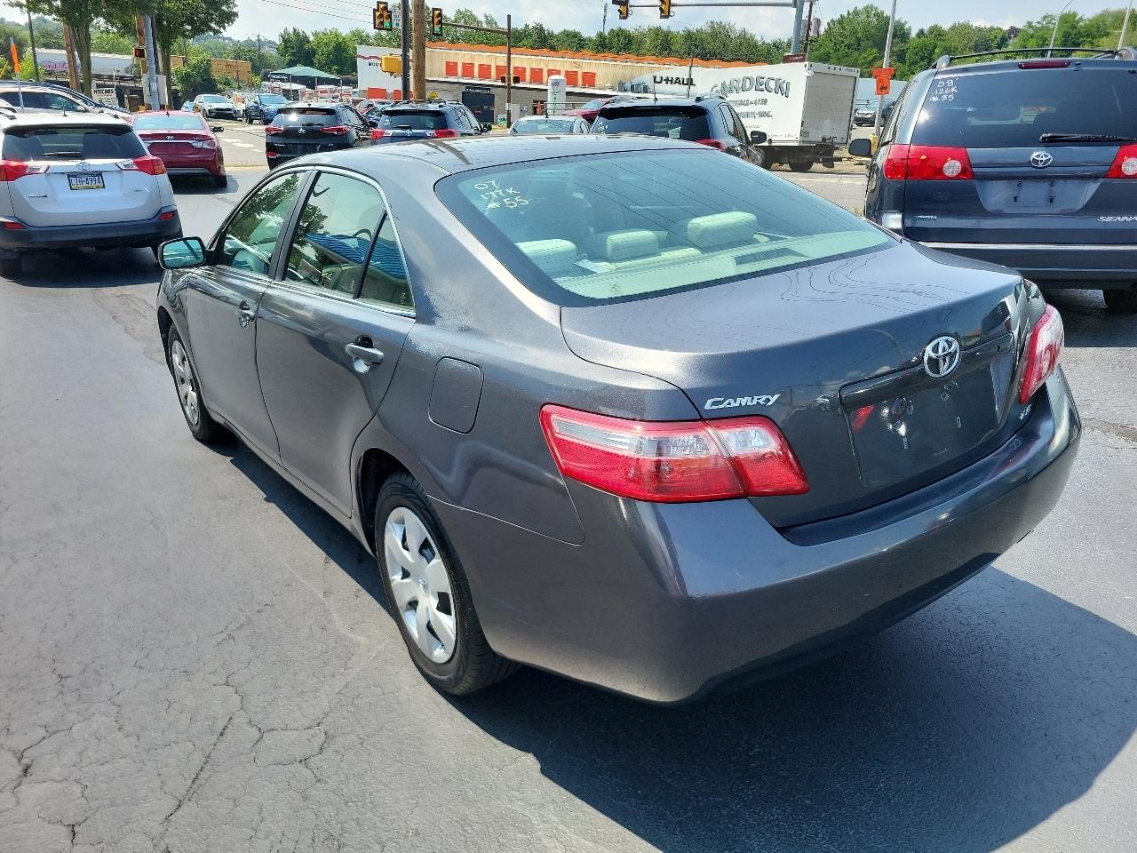 Toyota Camry 4dr Sdn I4 Auto XLE (Natl) 2007