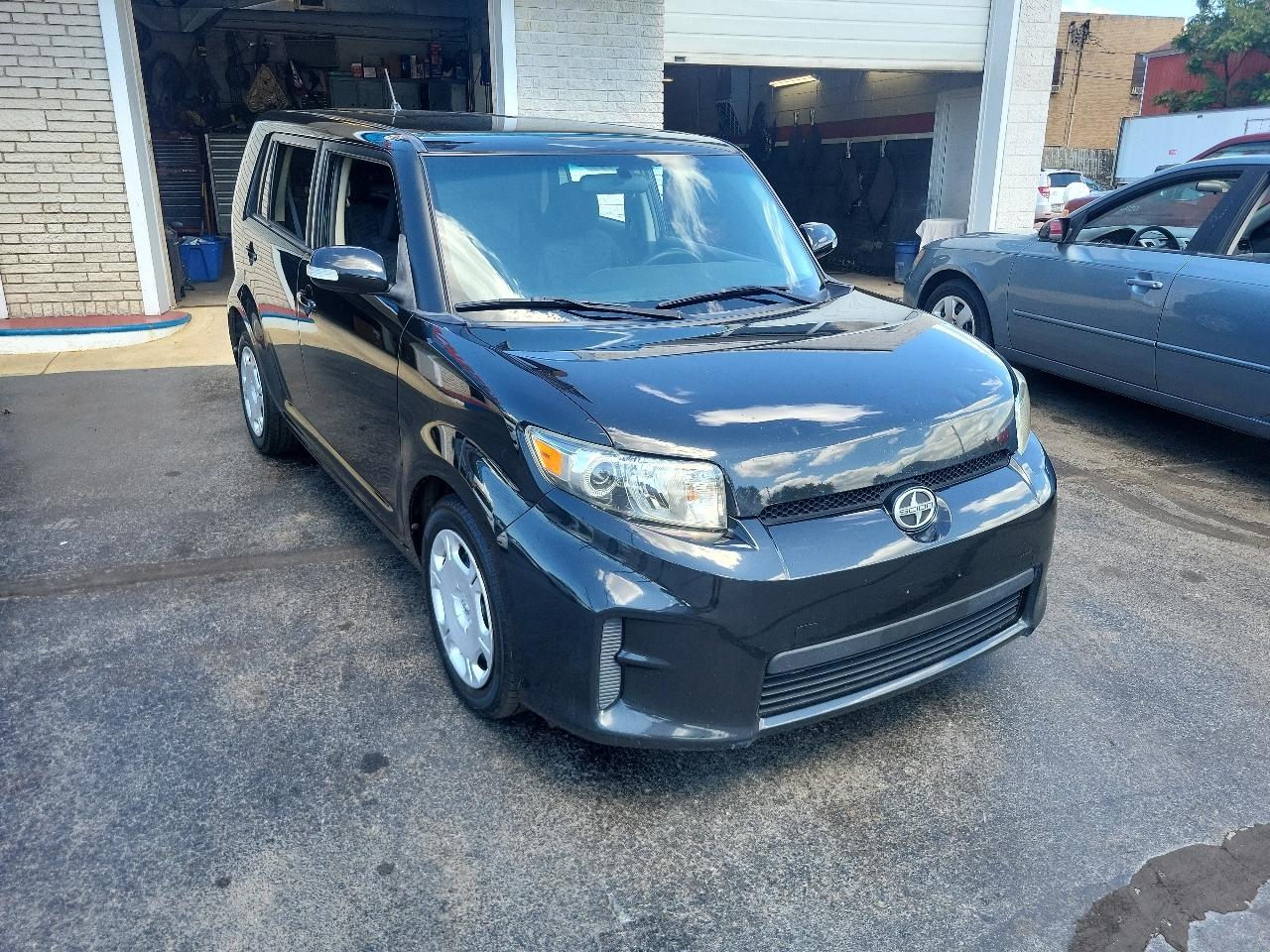 Scion xB 5dr Wgn Man (Natl) 2011