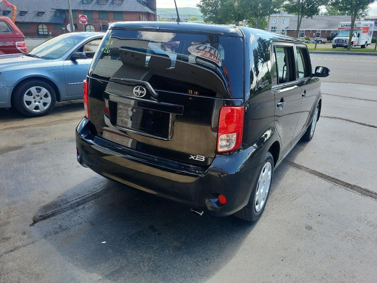 Scion xB 5dr Wgn Man (Natl) 2011