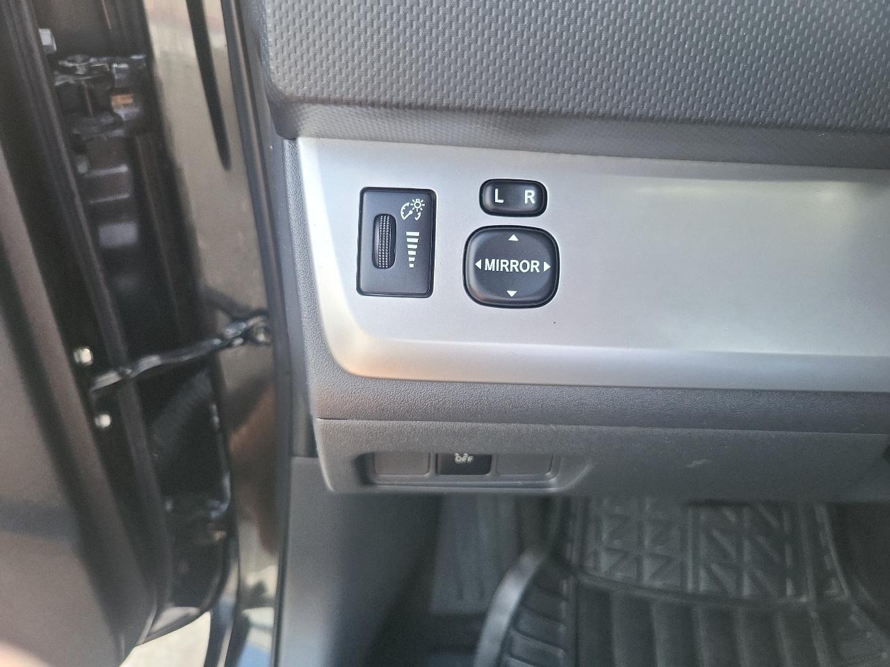 Scion xB 5dr Wgn Man (Natl) 2011