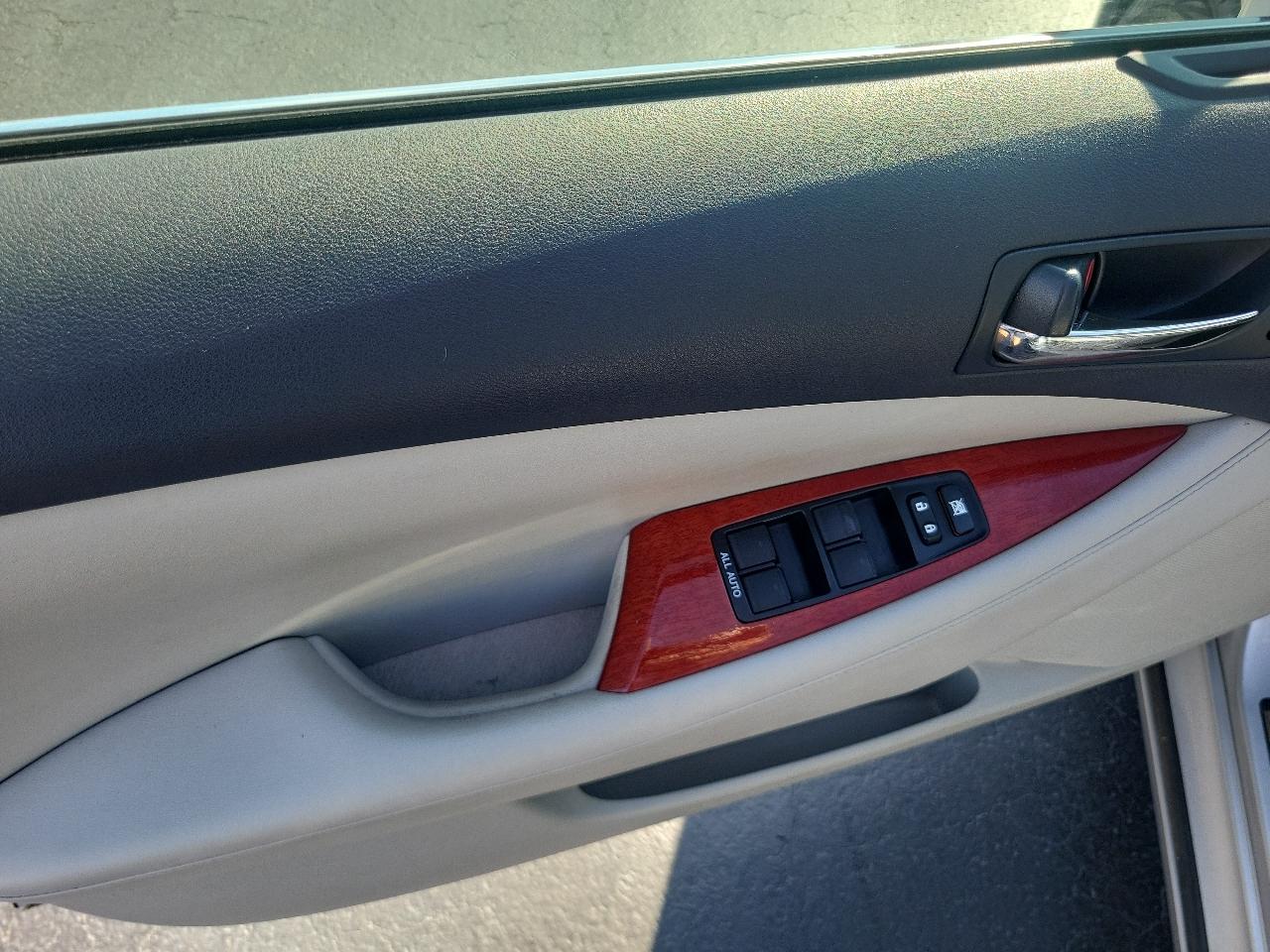 Lexus ES 350 4dr Sdn 2009