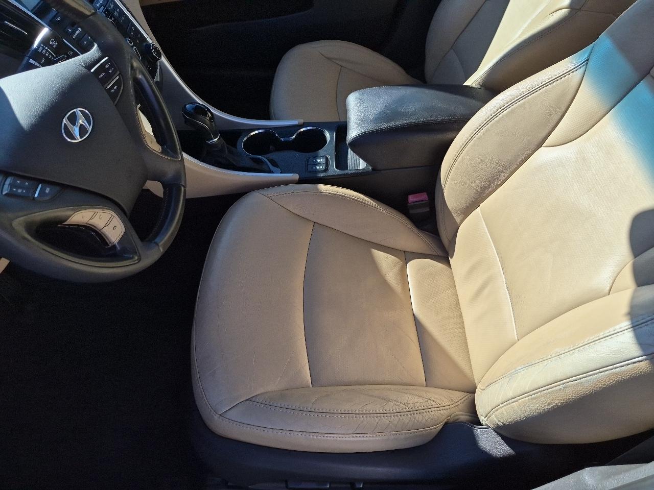 Hyundai Sonata 4dr Sdn 2.4L Auto Ltd PZEV 2011