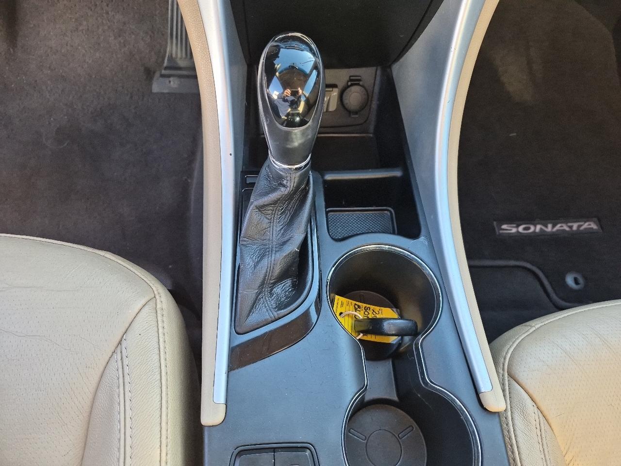 Hyundai Sonata 4dr Sdn 2.4L Auto Ltd PZEV 2011