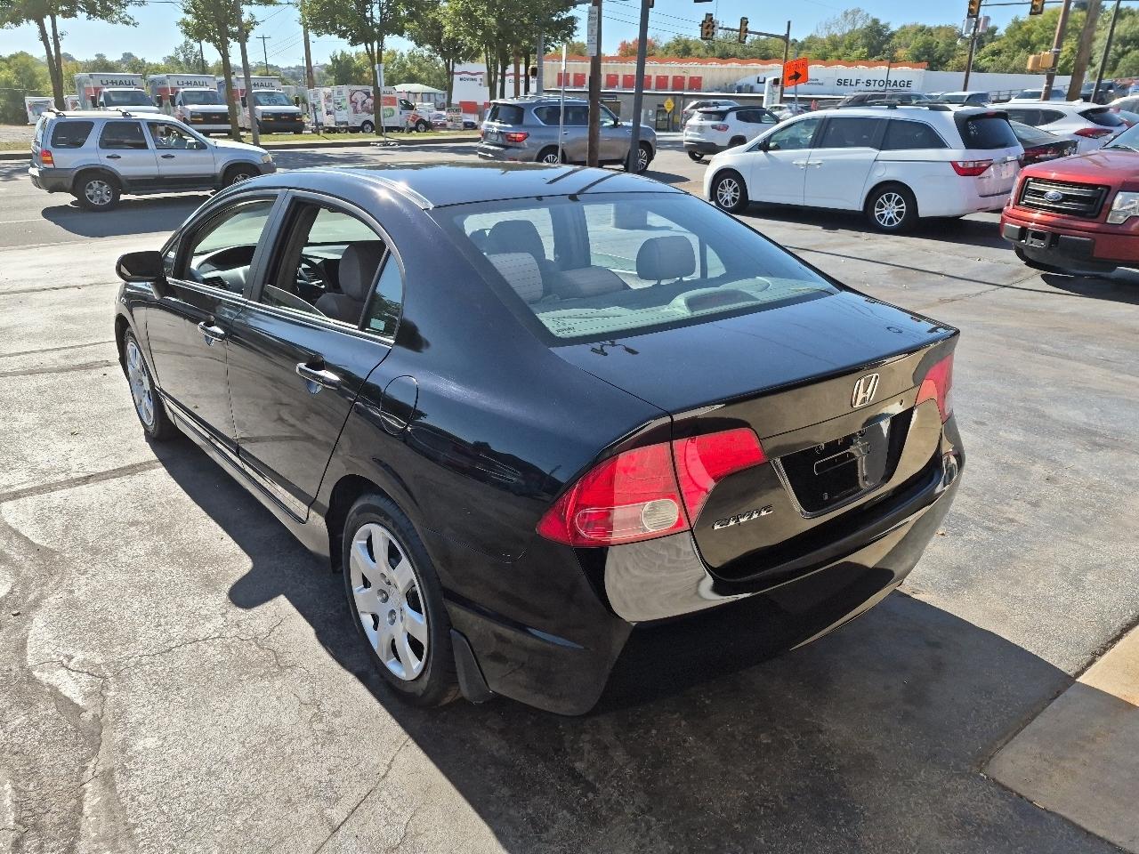 Honda Civic Sdn 4dr AT LX 2007