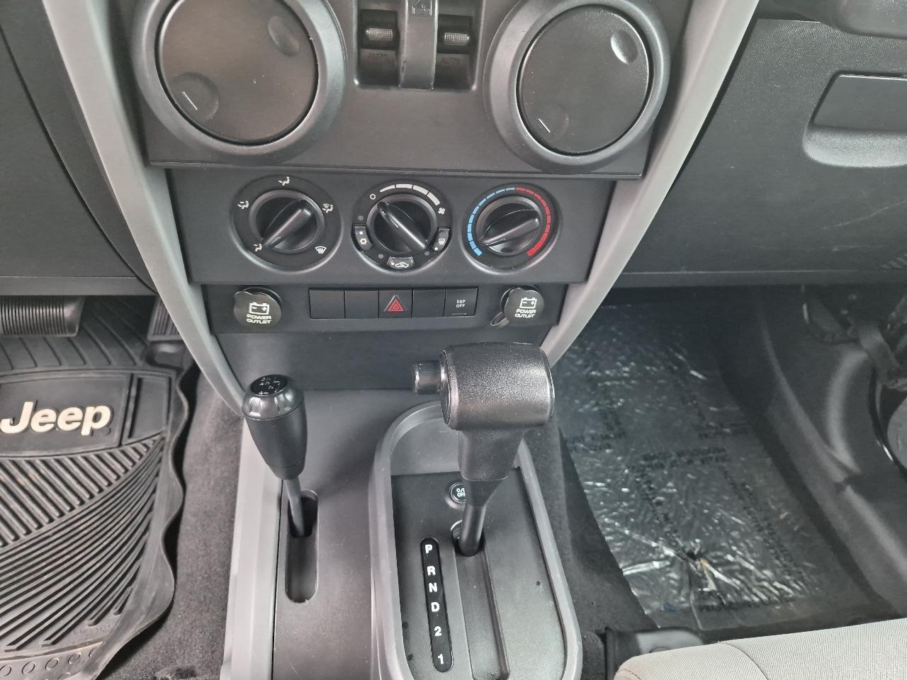 Jeep Wrangler 4WD 2dr X 2008