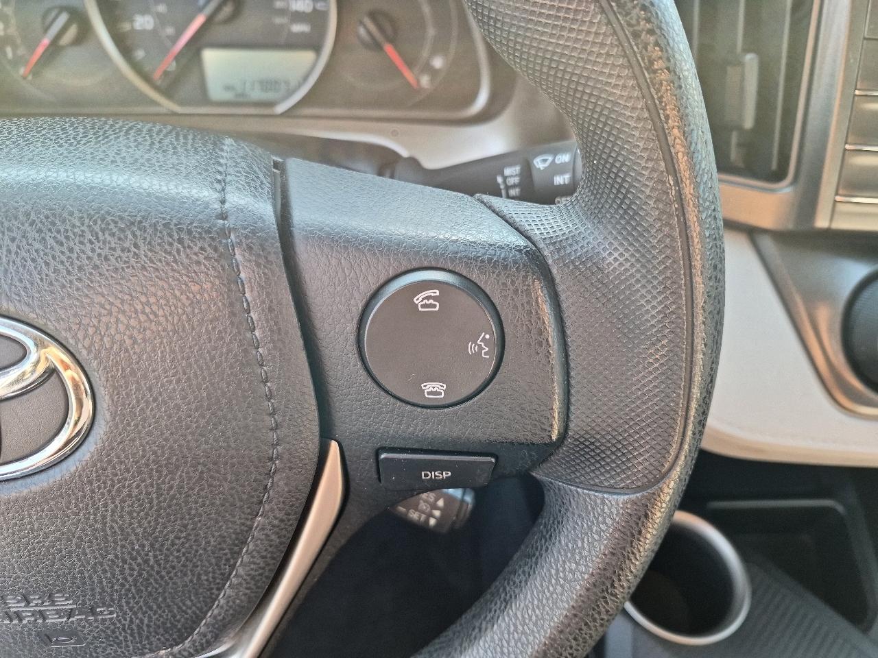 Toyota RAV4 AWD 4dr LE (Natl) 2015