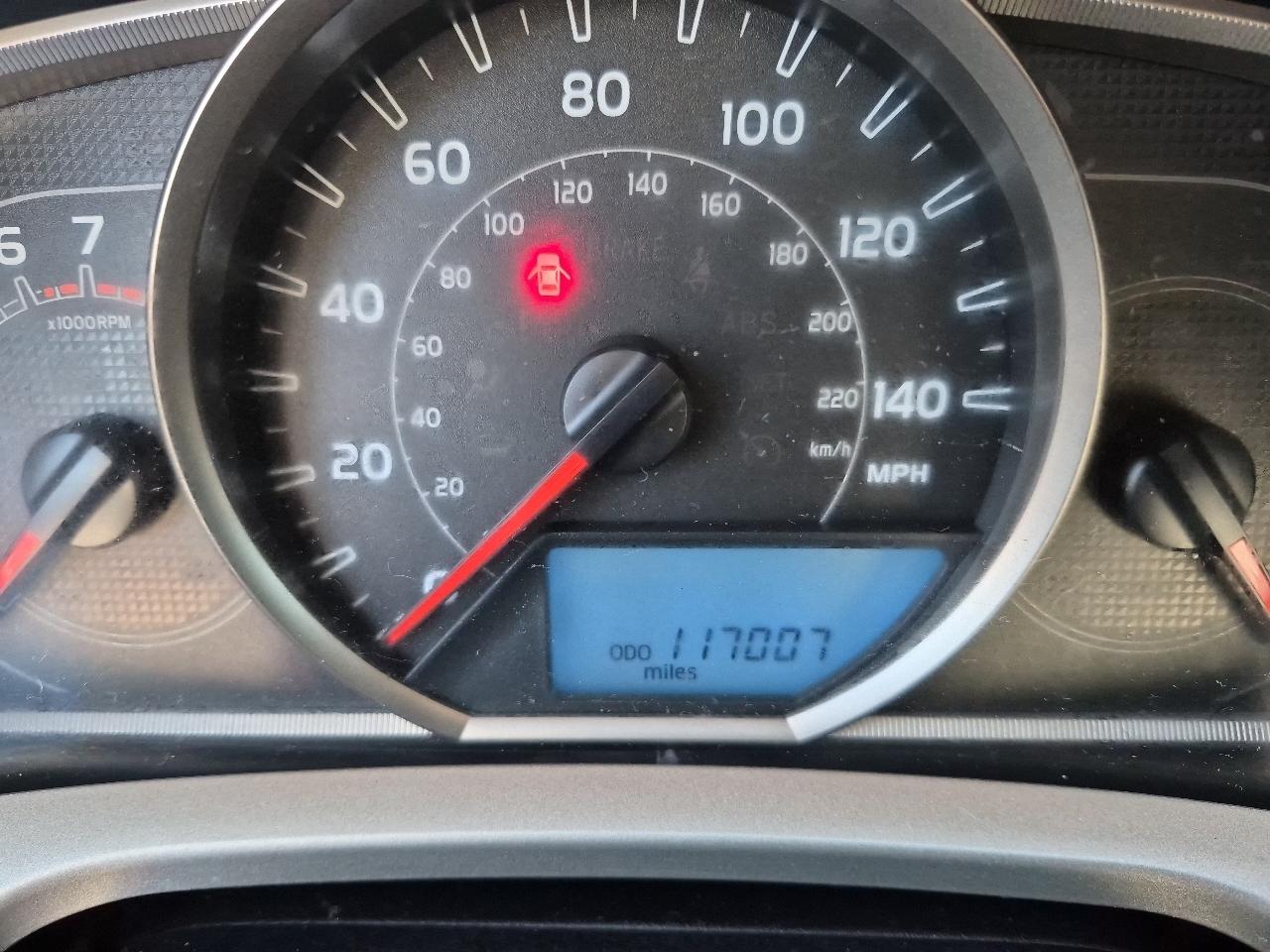 Toyota RAV4 AWD 4dr LE (Natl) 2015