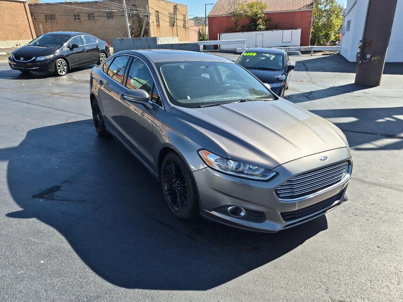 Ford Fusion 4dr Sdn SE FWD 2014
