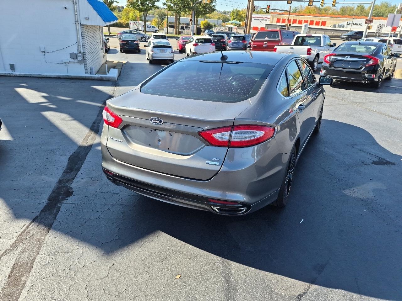 Ford Fusion 4dr Sdn SE FWD 2014