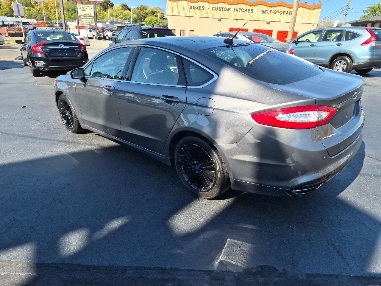 Ford Fusion 4dr Sdn SE FWD 2014