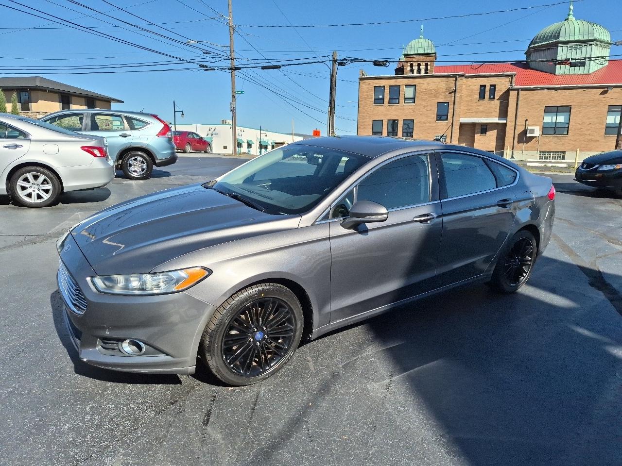 Ford Fusion 4dr Sdn SE FWD 2014