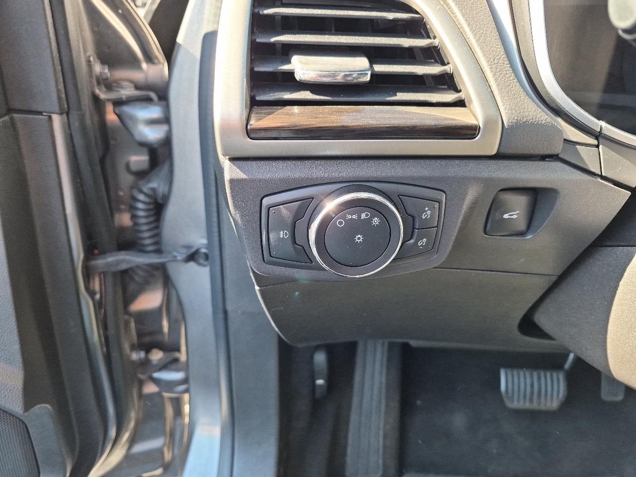 Ford Fusion 4dr Sdn SE FWD 2014