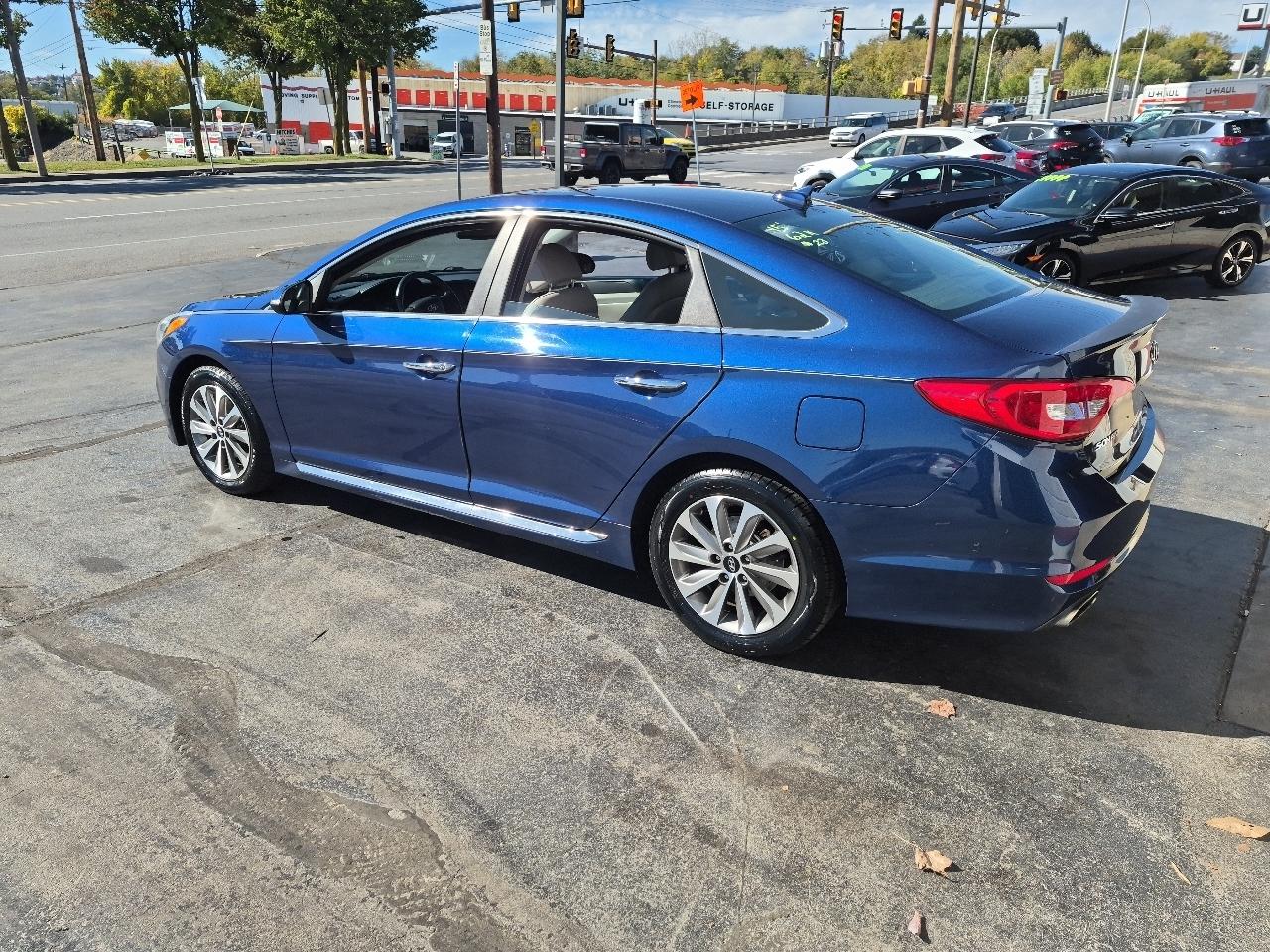 Hyundai Sonata 4dr Sdn 2.4L Sport PZEV 2015