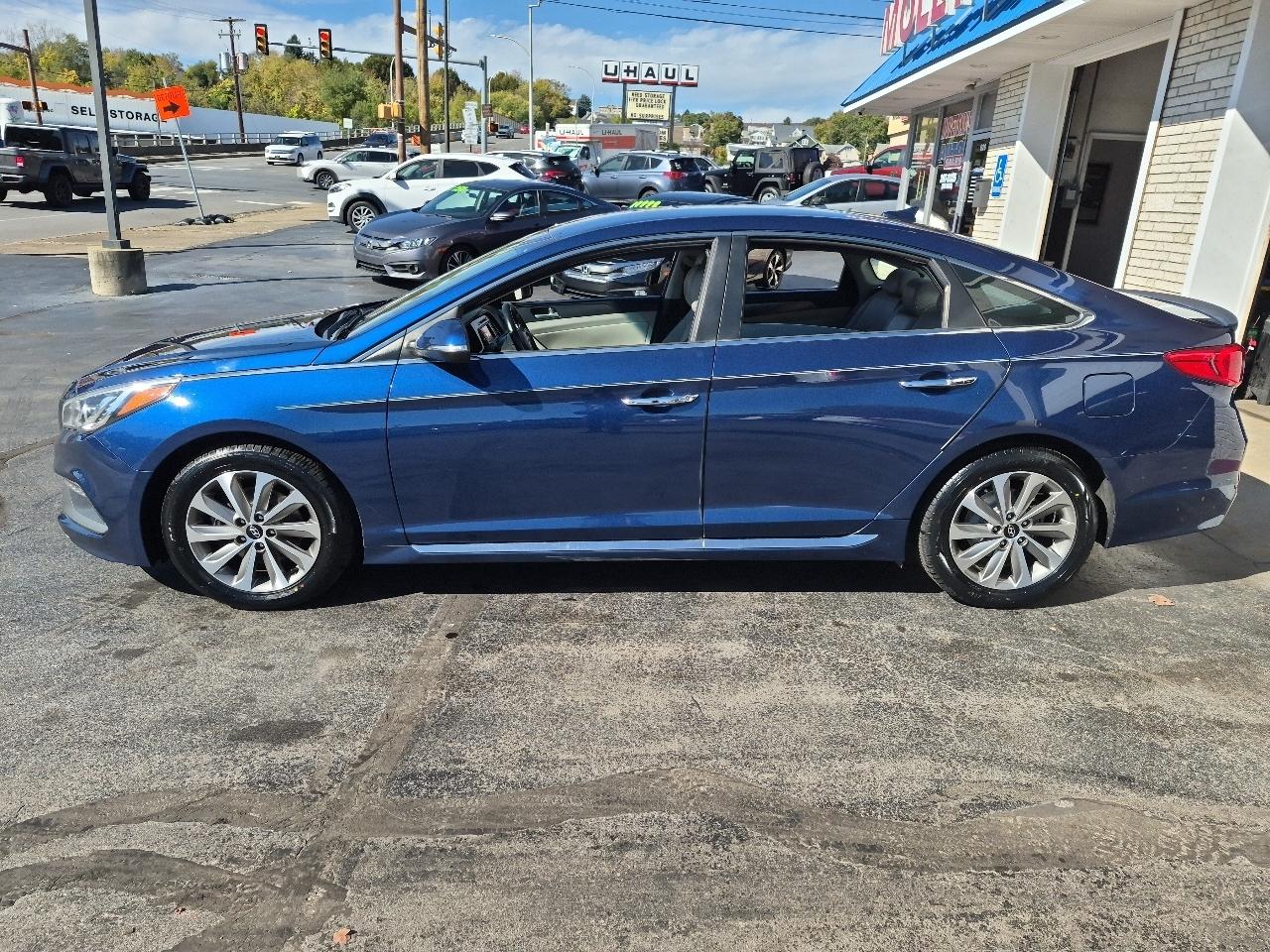 Hyundai Sonata 4dr Sdn 2.4L Sport PZEV 2015