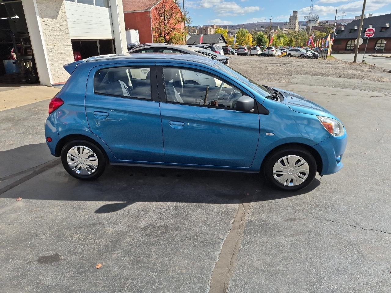 Mitsubishi Mirage 4dr HB Man DE 2014