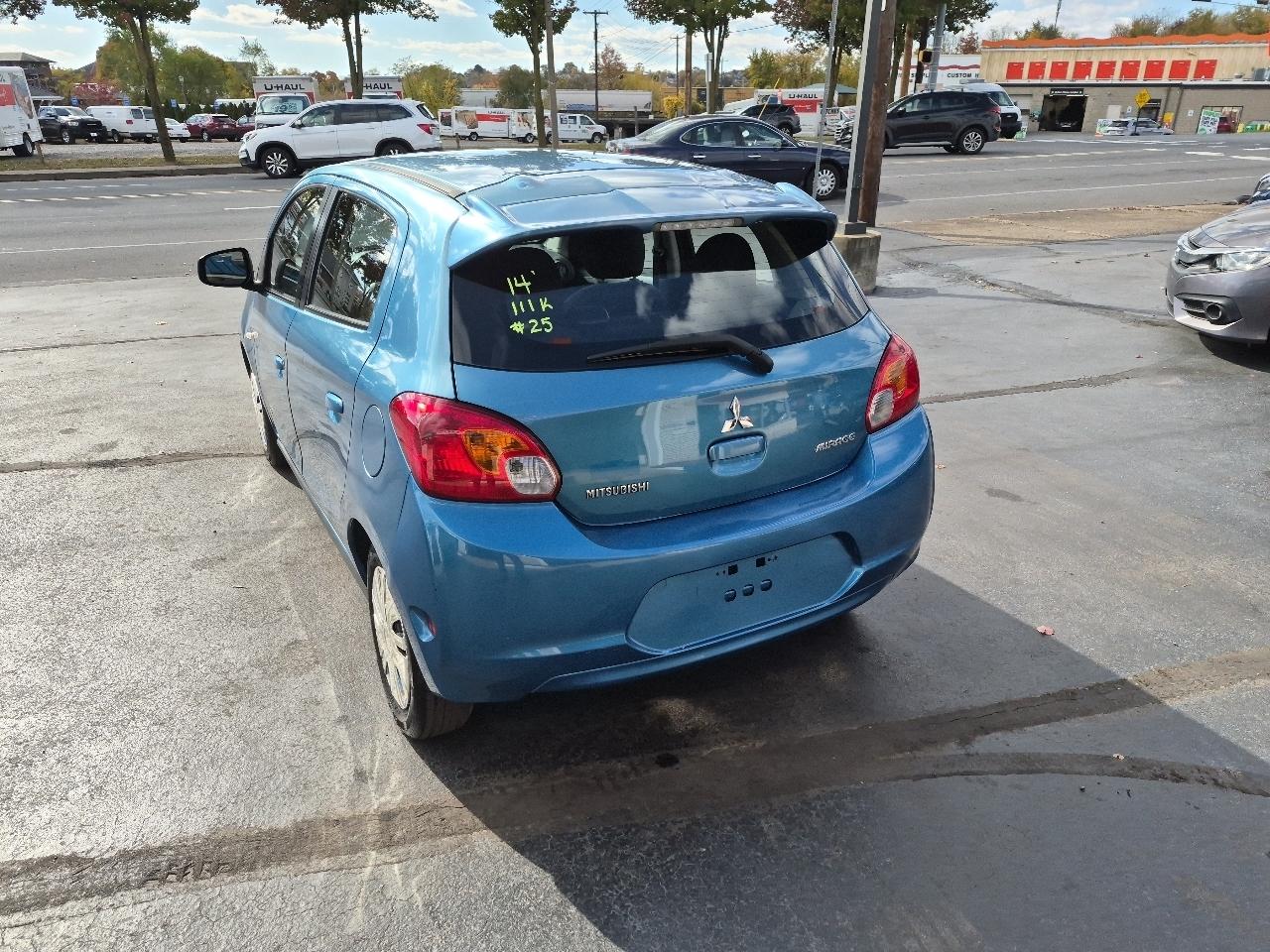 Mitsubishi Mirage 4dr HB Man DE 2014